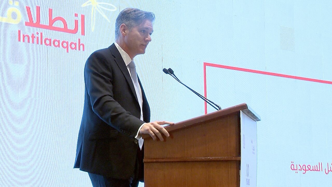 Shell Saudi Arabia Chairman speaking at Intilaaqah event